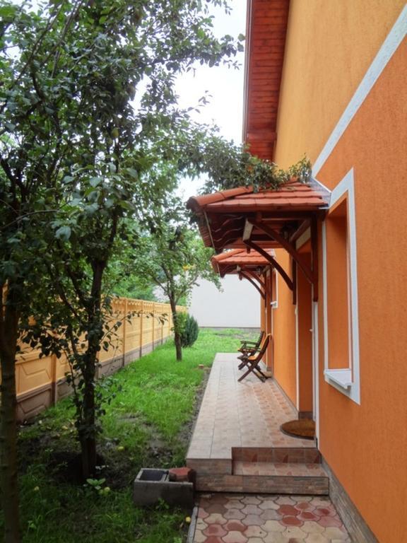 Horvath Apartmanhaz Орошхаза Экстерьер фото