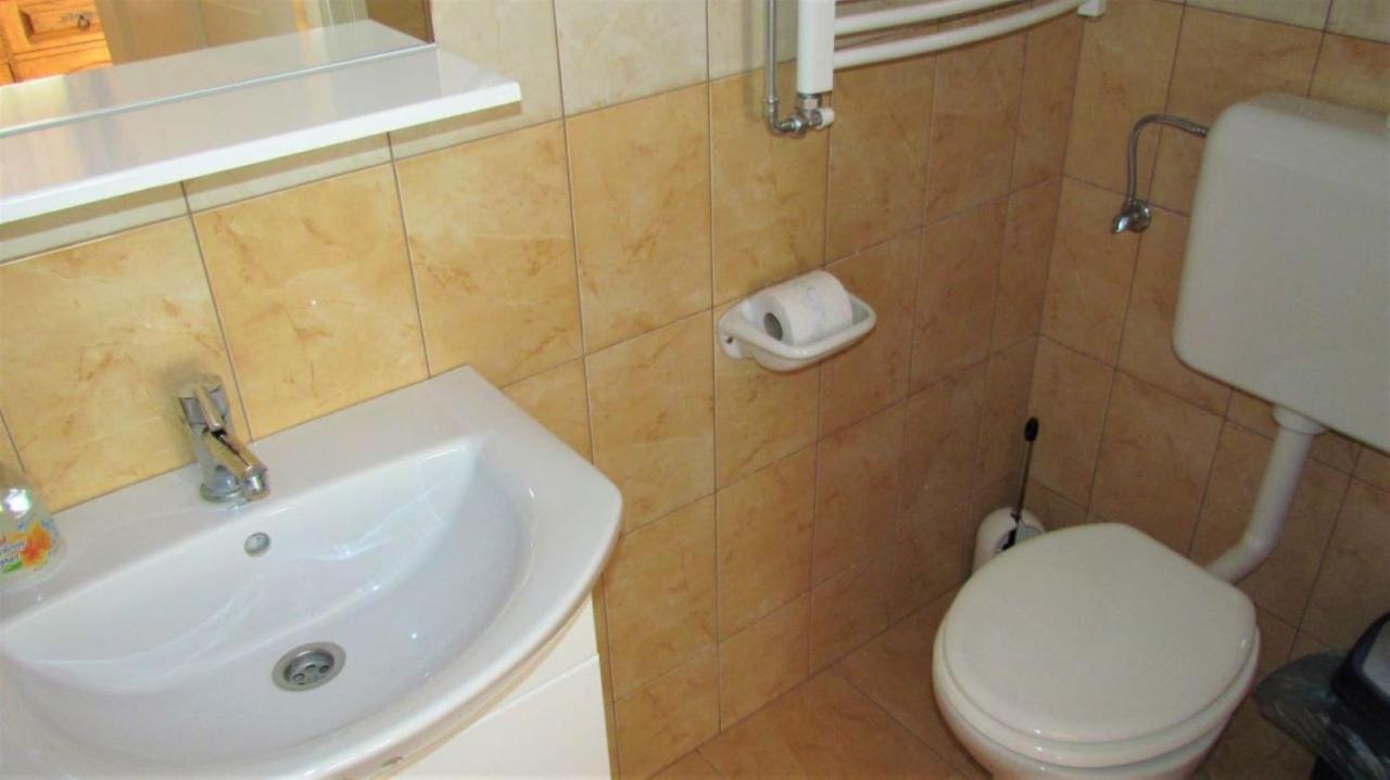 Horvath Apartmanhaz Орошхаза Экстерьер фото